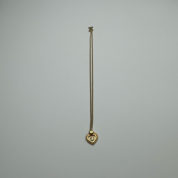 Christian Dior Heart Pendent Necklace - Picture 4 of 12